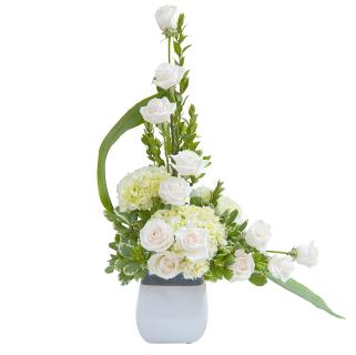 Elegant Flowing Love Tribute
